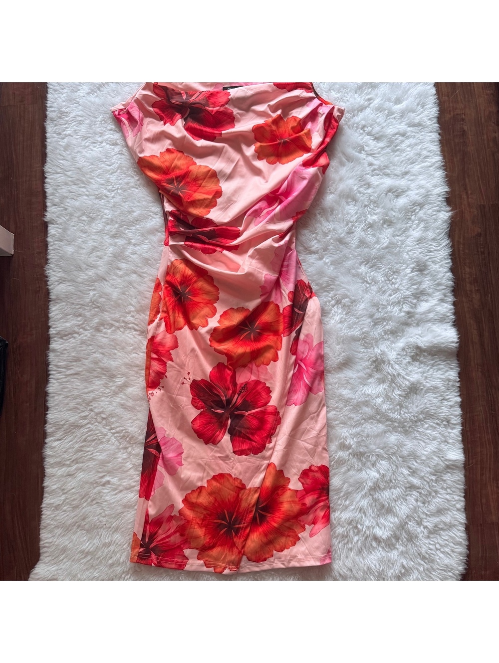 CHICME Pink Floral Ruched Midi Dress Size M - Picture 2 of 4